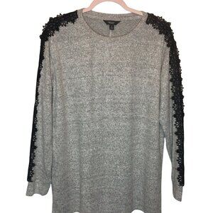 Womens Simply Vera Top Scoop Neck Blouse u Flower Embellished Sleeves Size M